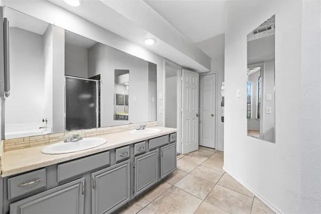 $2,300 | 2338 Stillwater Drive, Mesquite, TX 75181