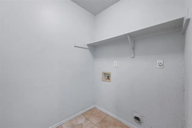 $2,300 | 2338 Stillwater Drive, Mesquite, TX 75181