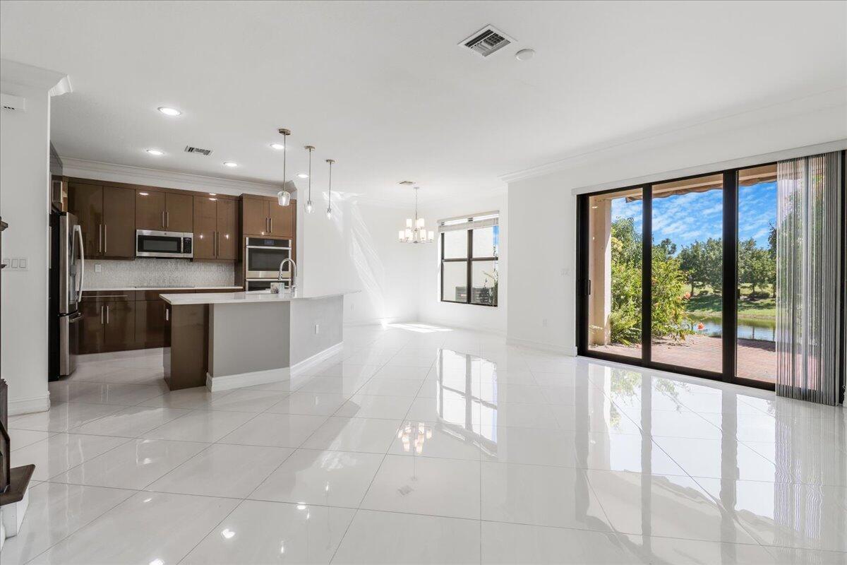 10098 Akenside Drive Boca Raton, FL 33428 - Photo 3 of 41 IMG_4089