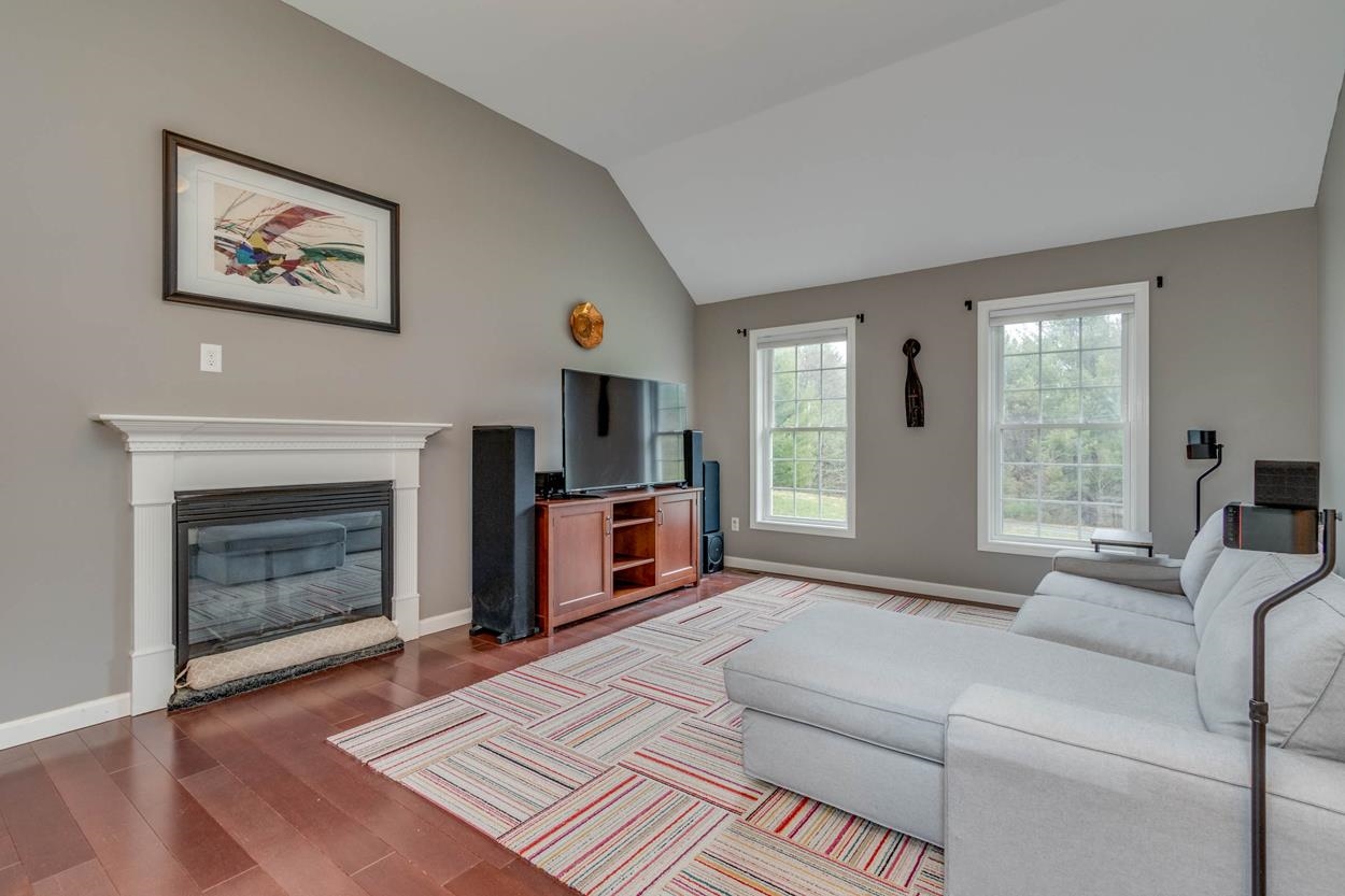 51 Raymond Road Deerfield, NH 03037 - Photo 11 of 34