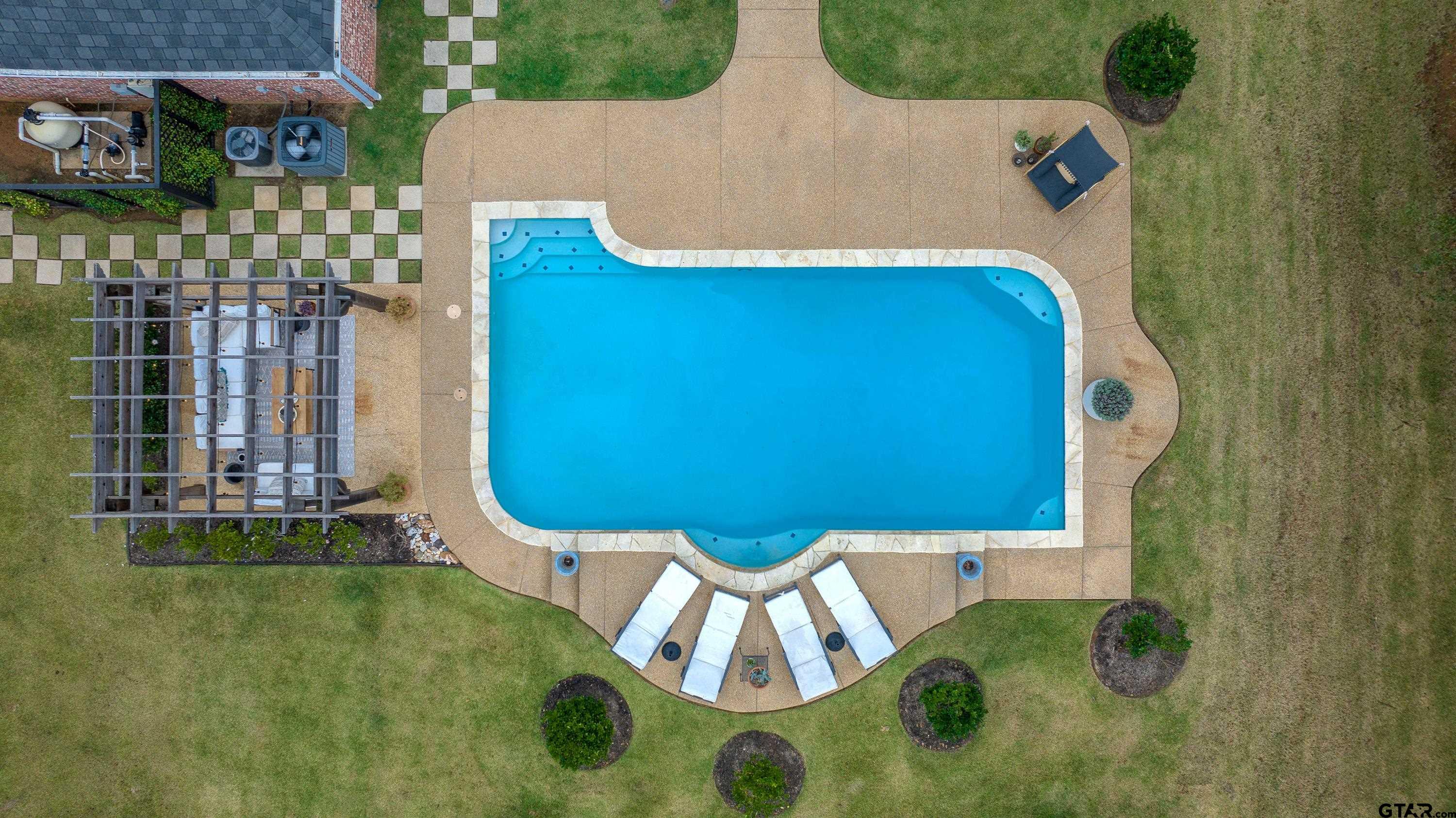3901 Chase Crest Circle Longview, TX 75605 - Photo 44 of 44 an aerial view of a house