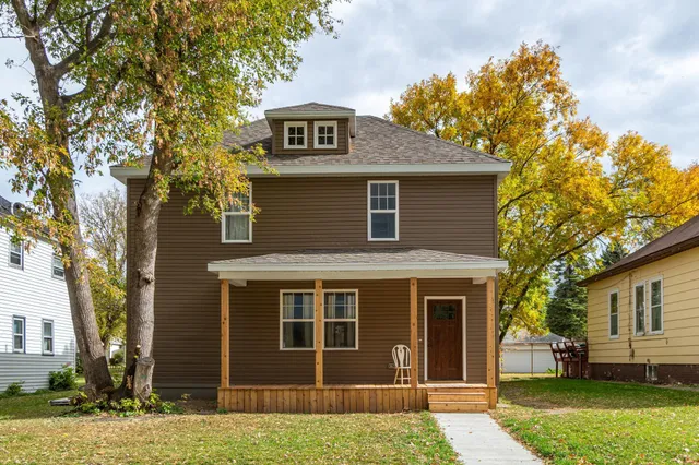 $209,000 | 123 Washington Avenue, Crookston, MN 56716