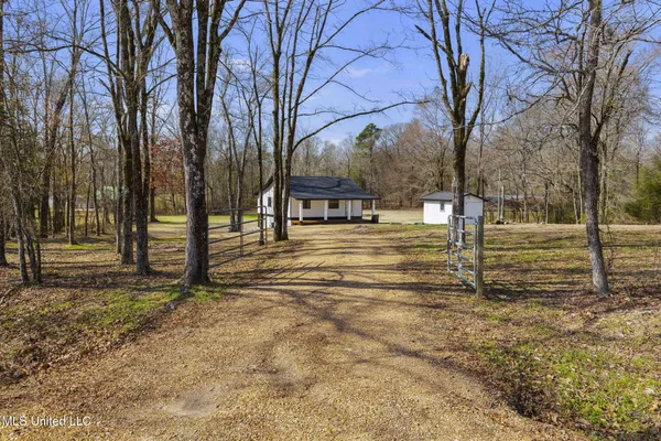 $230,000 | 18285 Midway Road, Terry, MS 39170