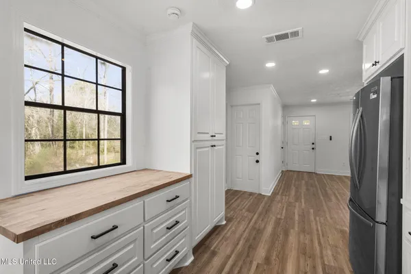 $230,000 | 18285 Midway Road, Terry, MS 39170