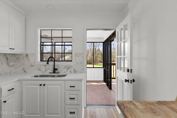 $230,000 | 18285 Midway Road, Terry, MS 39170