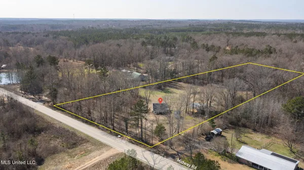 $230,000 | 18285 Midway Road, Terry, MS 39170