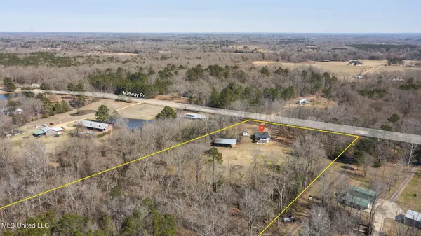 $230,000 | 18285 Midway Road, Terry, MS 39170