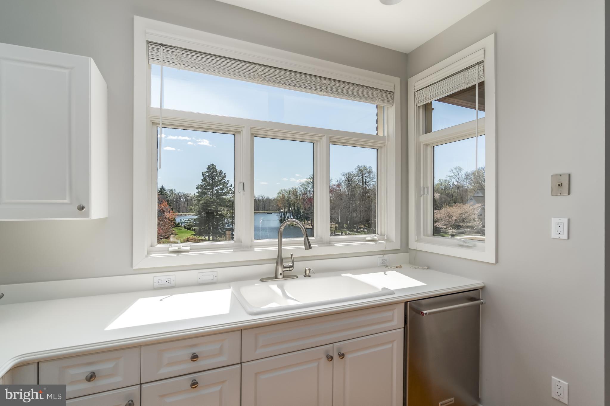 11512 Hemingway Drive Reston, VA 20194 - Photo 11 of 40 Gallery Image 11