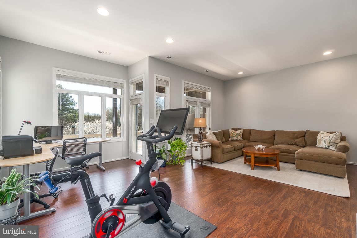 11512 Hemingway Drive Reston, VA 20194 - Photo 26 of 40 Gallery Image 26