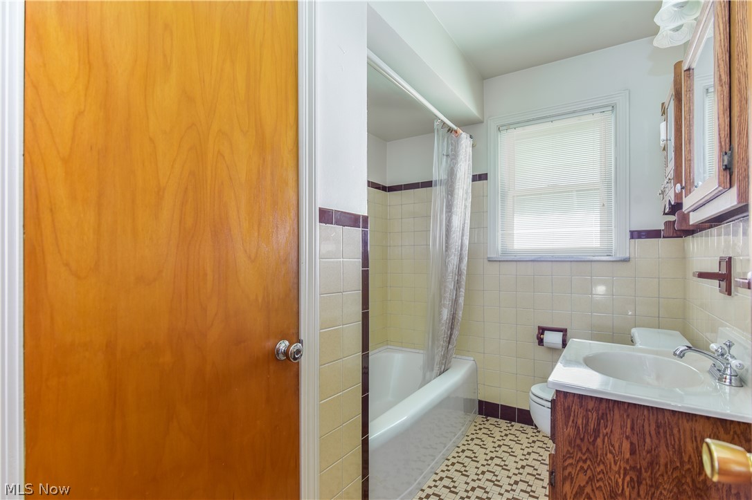 798 Ewing Road Youngstown, OH 44512 - Photo 16 of 22 Gallery Image 16