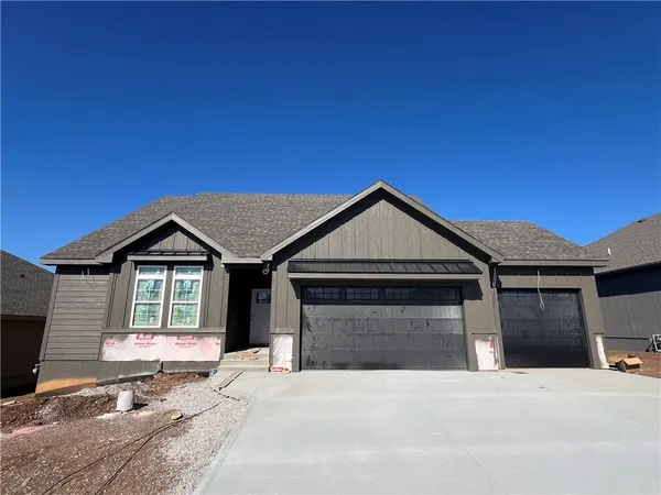 $534,900 | 11802 East 231st Street, Peculiar, MO 64078