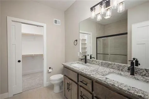 $540,000 | 11802 East 231st Street, Peculiar, MO 64078