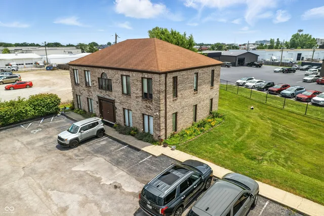 $1,999,900 | 8553 Bash Street, Indianapolis, IN 46250