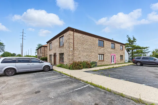 $1,999,900 | 8553 Bash Street, Indianapolis, IN 46250