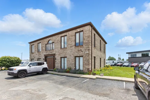 $1,999,900 | 8553 Bash Street, Indianapolis, IN 46250