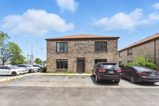 $1,999,900 | 8553 Bash Street, Indianapolis, IN 46250