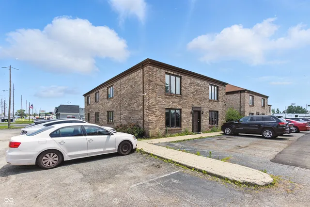 $1,999,900 | 8553 Bash Street, Indianapolis, IN 46250