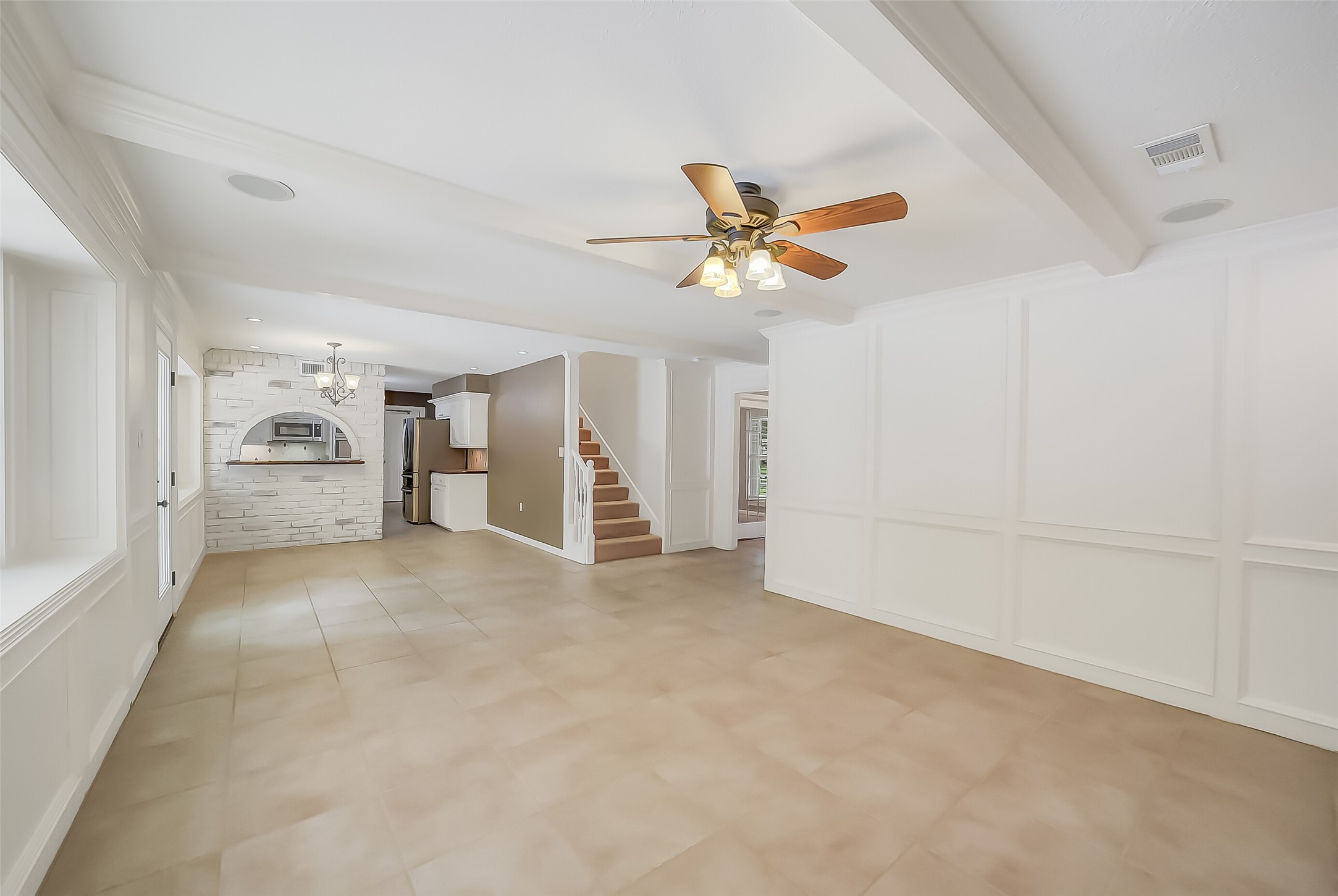 9519 Oxted Lane Spring, TX 77379 - Photo 6 of 40 a view of empty room with a ceiling fan