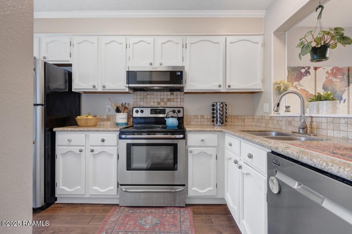 110 South St Pierre Street Broussard, LA 70518 - Photo 7 of 18 110 S Pierre Broussard-6