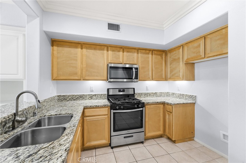 24 Corbin Street Ladera Ranch, CA 92694 - Photo 7 of 20 Gallery Image 7