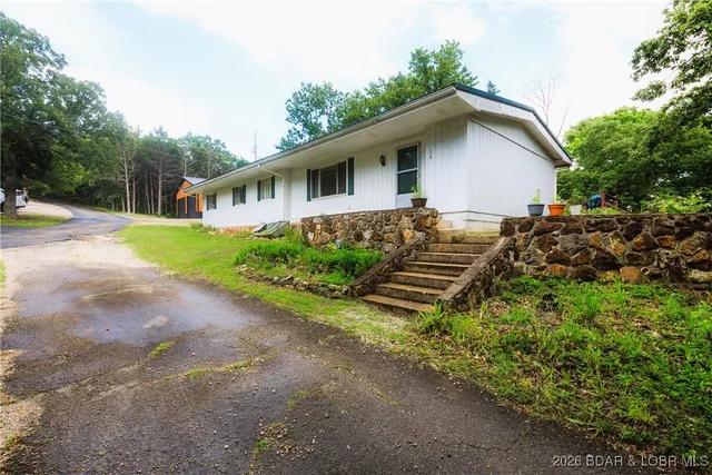 $250,000 | 210 Irish Hill Drive, Camdenton, MO 65020