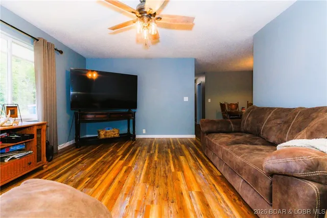 $250,000 | 210 Irish Hill Drive, Camdenton, MO 65020