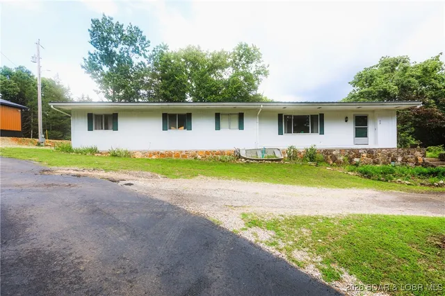 $250,000 | 210 Irish Hill Drive, Camdenton, MO 65020