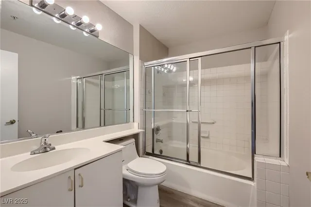 $1,175 | 5000 Red Rock Street, Unit 309, Las Vegas, NV 89118