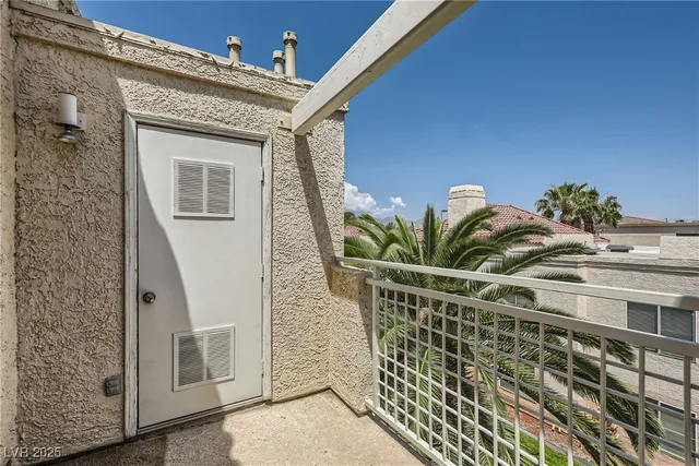 $1,175 | 5000 Red Rock Street, Unit 309, Las Vegas, NV 89118