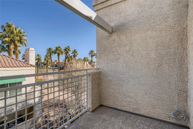 $1,175 | 5000 Red Rock Street, Unit 309, Las Vegas, NV 89118