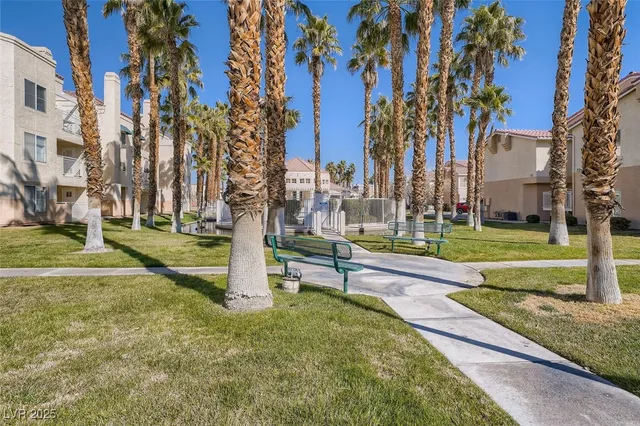 $1,175 | 5000 Red Rock Street, Unit 309, Las Vegas, NV 89118