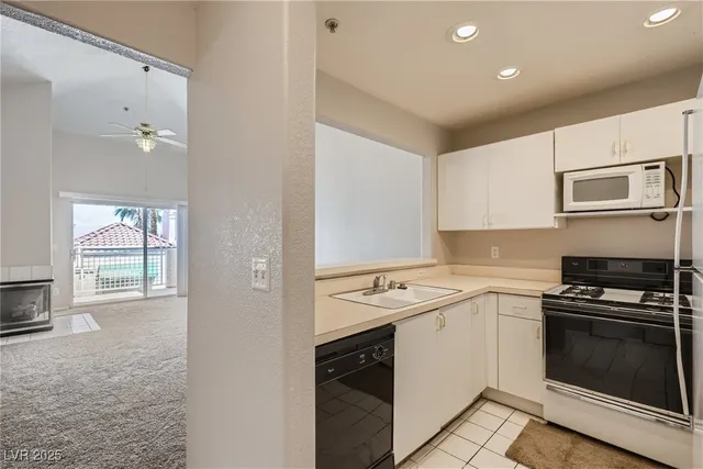 $1,175 | 5000 Red Rock Street, Unit 309, Las Vegas, NV 89118