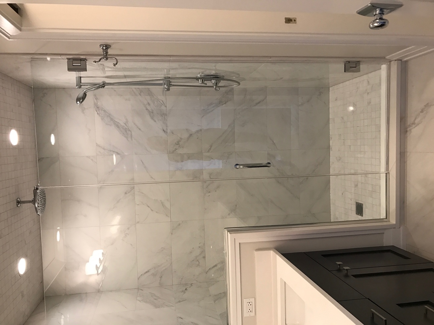 1843 West Irving Park Road, Unit 3 Chicago, IL 60613 - Photo 25 of 34 a view of a bathroom