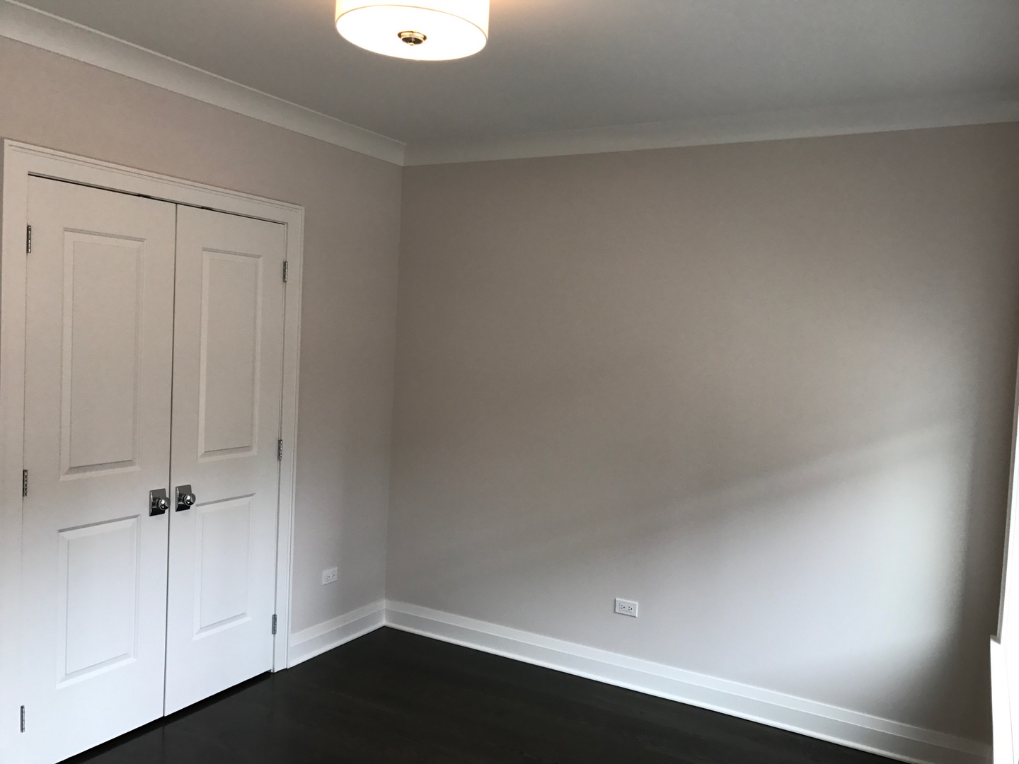 1843 West Irving Park Road, Unit 3 Chicago, IL 60613 - Photo 9 of 34 a view of room