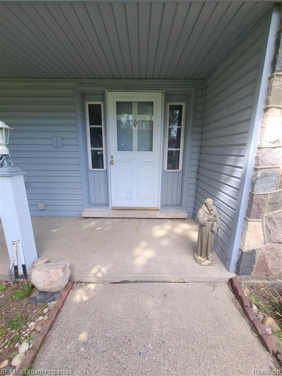 30342 Wicklow Road Farmington Hills, MI 48334 - Photo 2 of 59