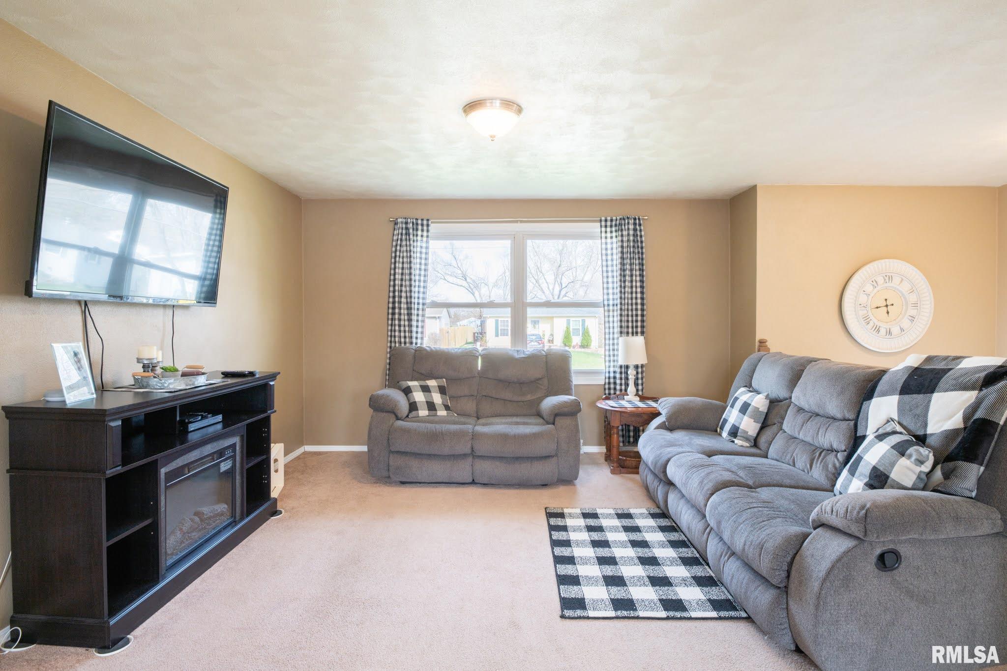 103 Quail Trail Washington, IL 61571 - Photo 18 of 48 Gallery Image 18