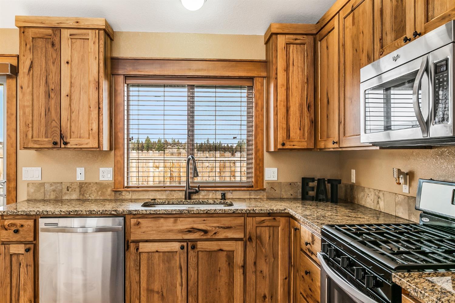 20593 Dylan Loop Bend, OR 97702 - Photo 4 of 22 Additional Photo