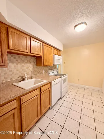 $8,400 | 1304 St Ann Street, Unit 2, Scranton, PA 18504