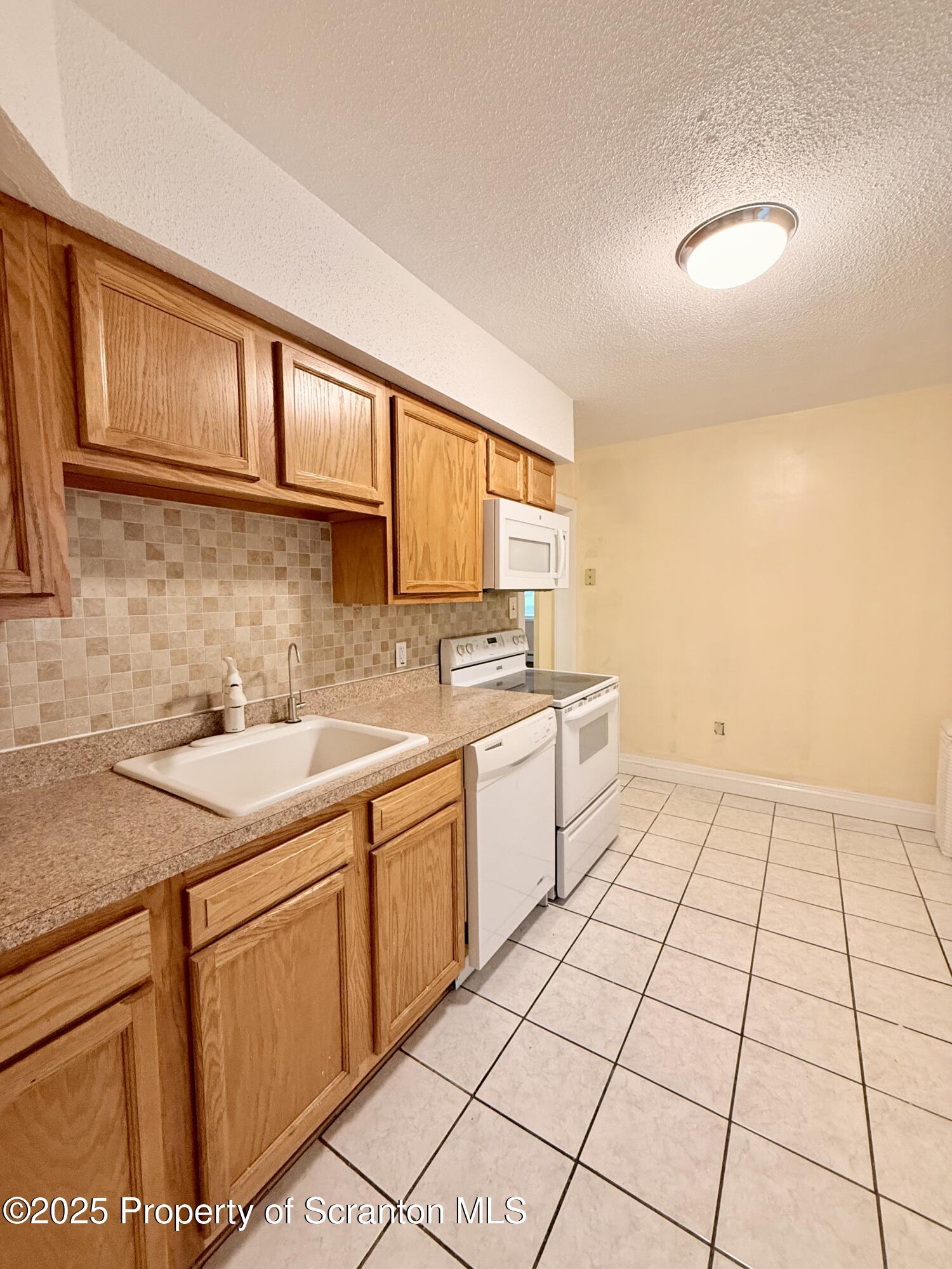 1304 St Ann Street, Unit 2 Scranton, PA 18504 - Photo 5 of 17 Kitchen