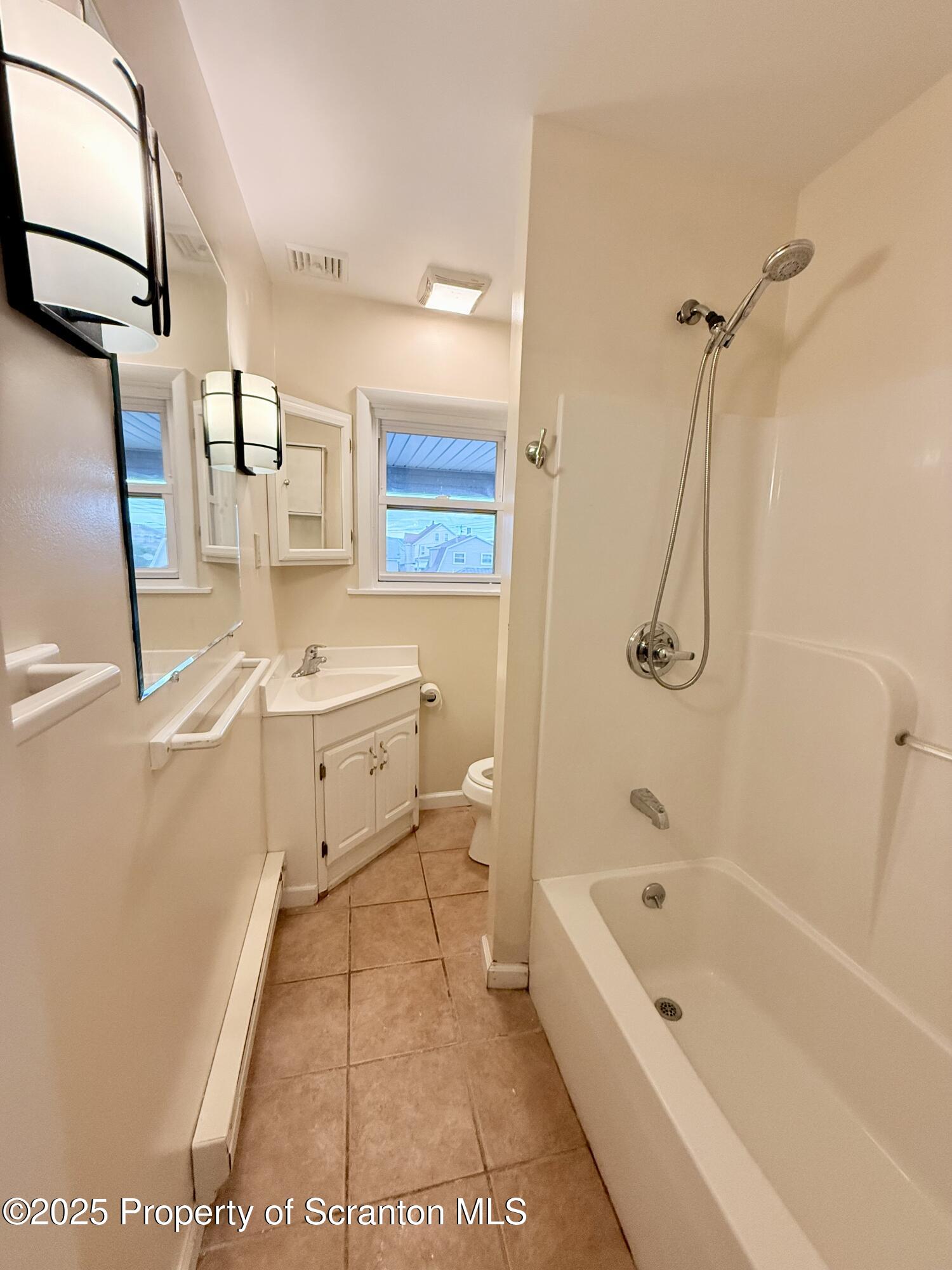 1304 St Ann Street, Unit 2 Scranton, PA 18504 - Photo 9 of 17 Full Bathroom