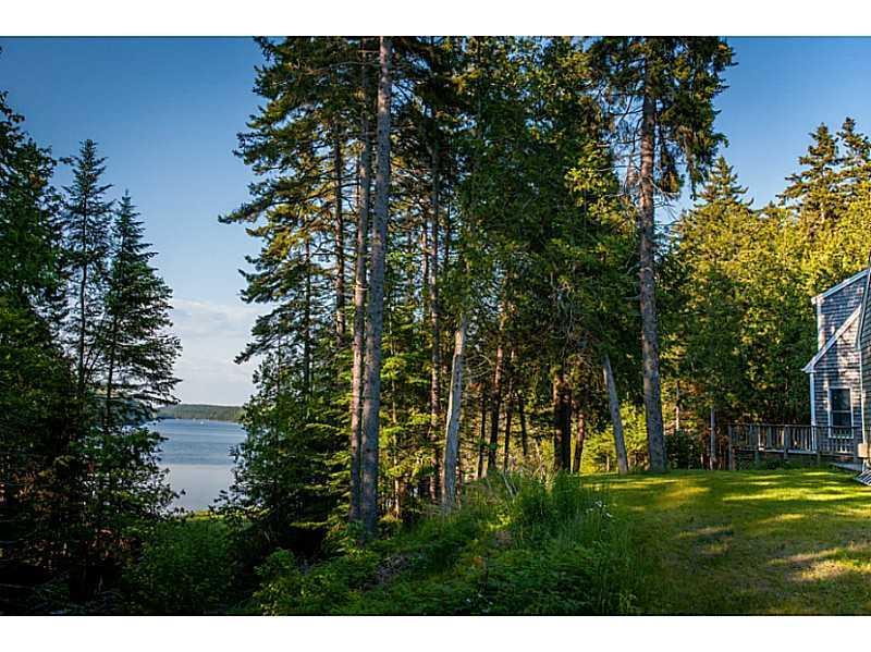 1422 Harpswell Islands Road Harpswell, ME 04066 - Photo 15 of 19 View.
