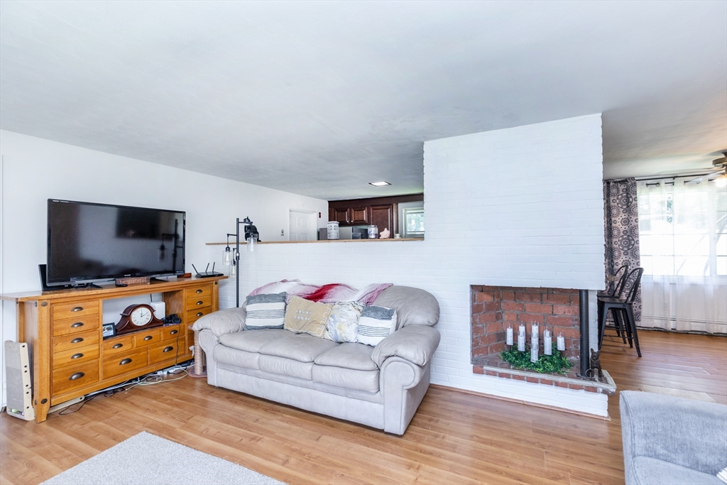 8 Andover Road Beverly, MA 01915 - Photo 15 of 30