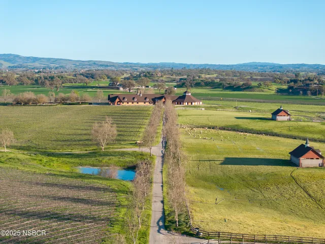$33,000,000 | 5010 Gate 4 Road, Paso Robles, CA 93446