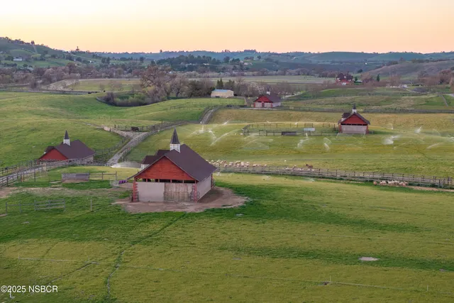 $33,000,000 | 5010 Gate 4 Road, Paso Robles, CA 93446