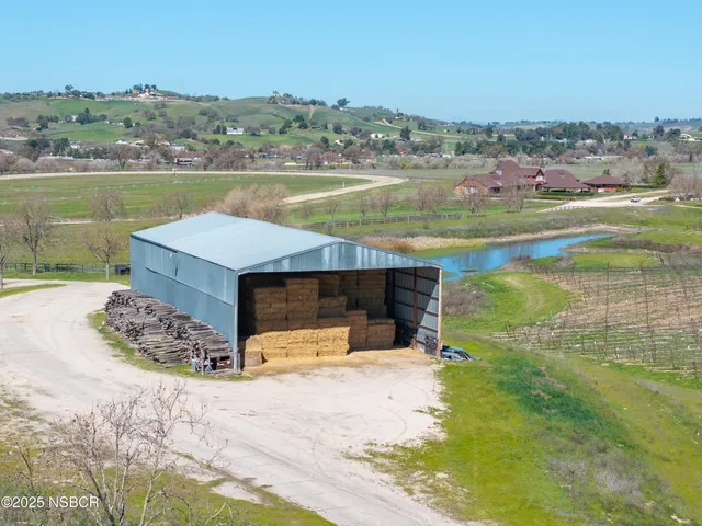 $33,000,000 | 5010 Gate 4 Road, Paso Robles, CA 93446