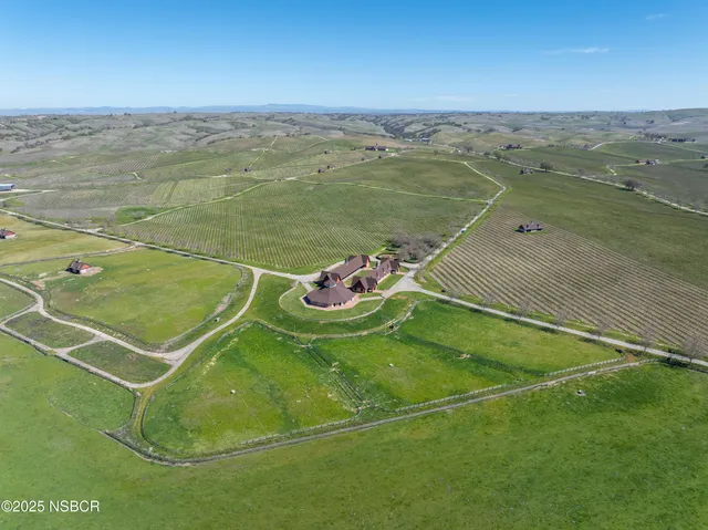 $33,000,000 | 5010 Gate 4 Road, Paso Robles, CA 93446