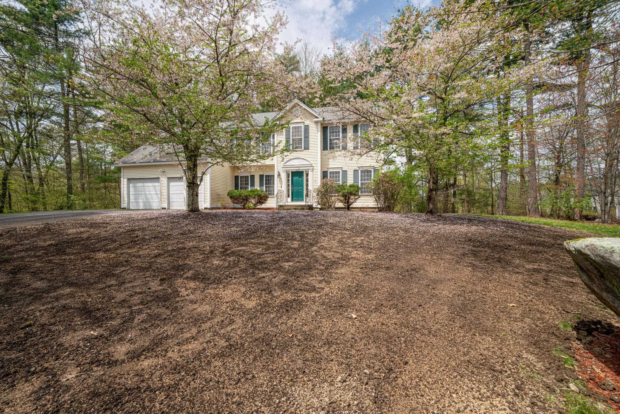 19 Sentry Road Bedford, NH 03110 - Photo 33 of 38
