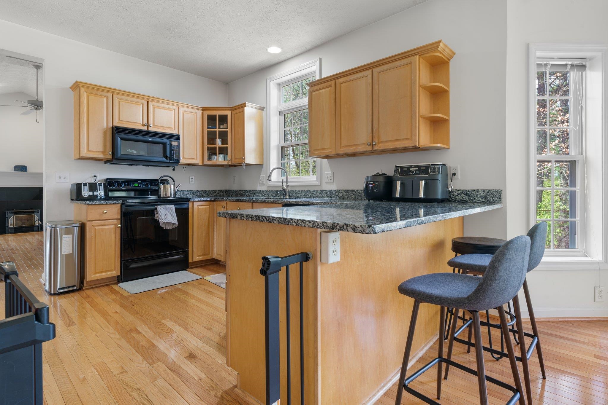 19 Sentry Road Bedford, NH 03110 - Photo 36 of 38