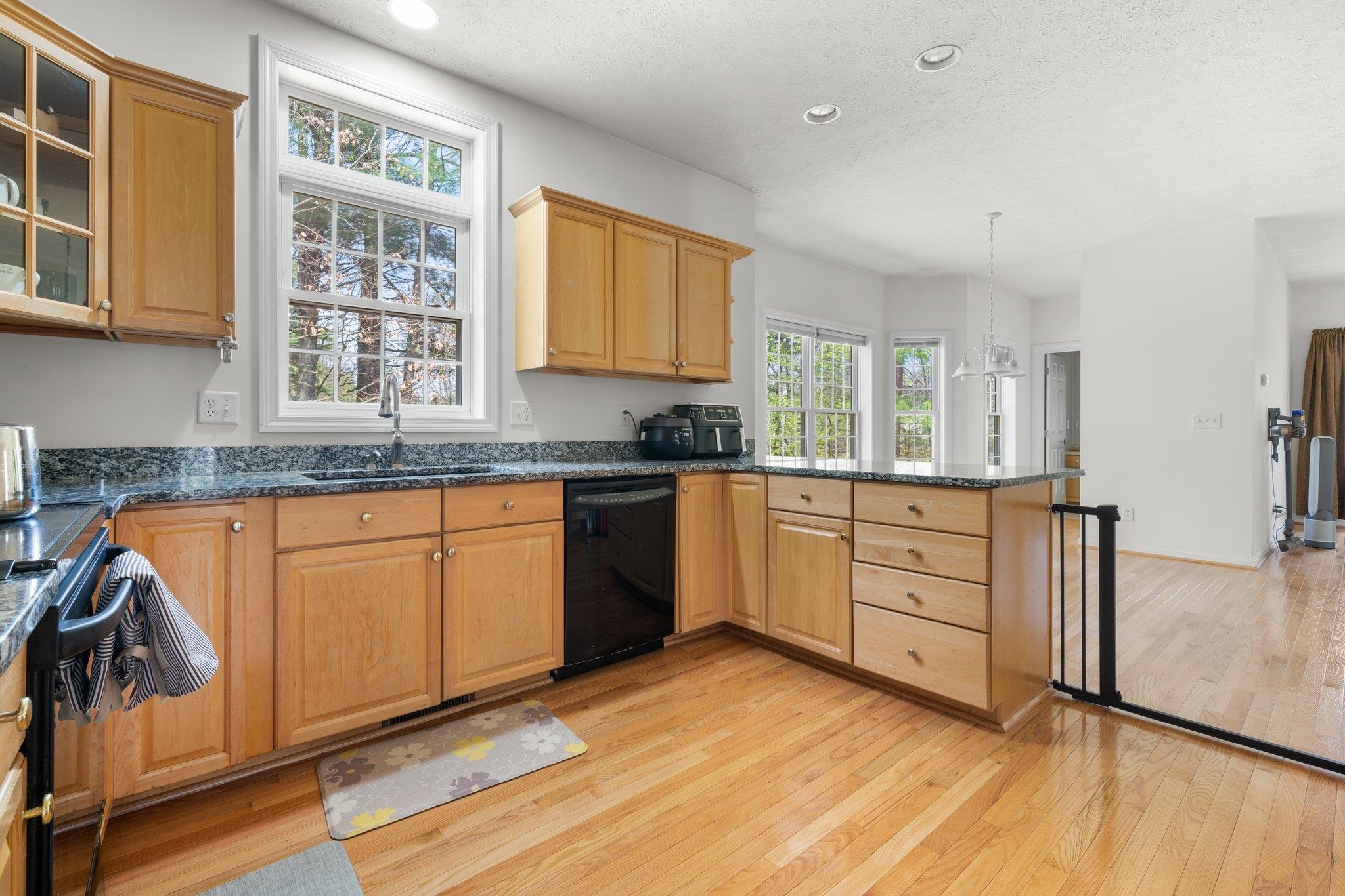 19 Sentry Road Bedford, NH 03110 - Photo 38 of 38