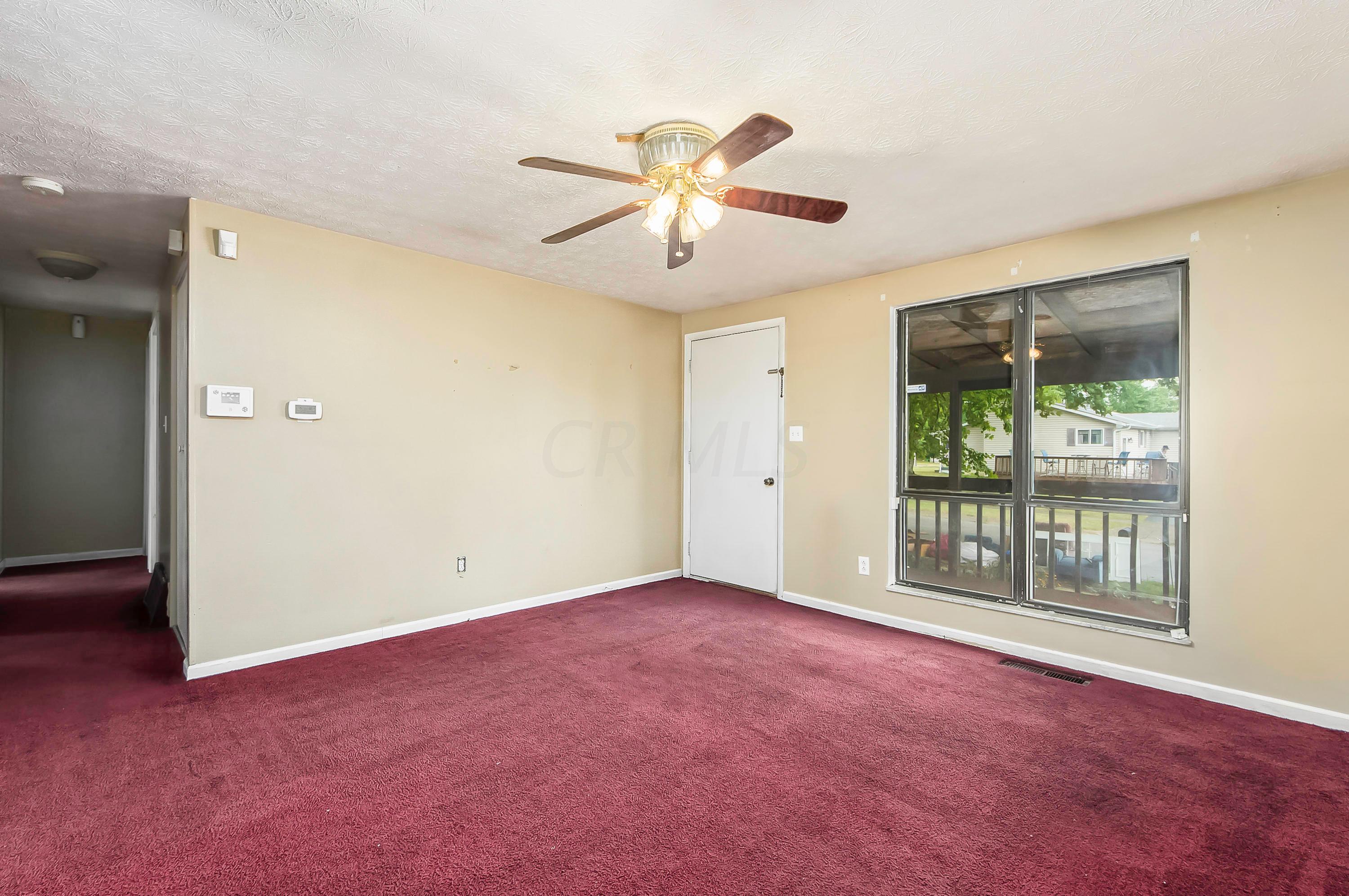1686 Ripplebrook Road Columbus, OH 43223 - Photo 8 of 35 Gallery Image 8